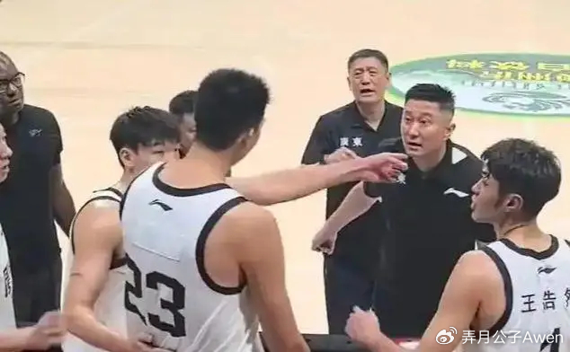 华体会网站-离开杜锋1年，徐昕斩获5项荣誉、3数据联盟前2！球迷：陈家政赶紧走|广东|多诺万-米切尔|郭士强|nba|克利夫兰骑士队_新浪体育_新浪新闻